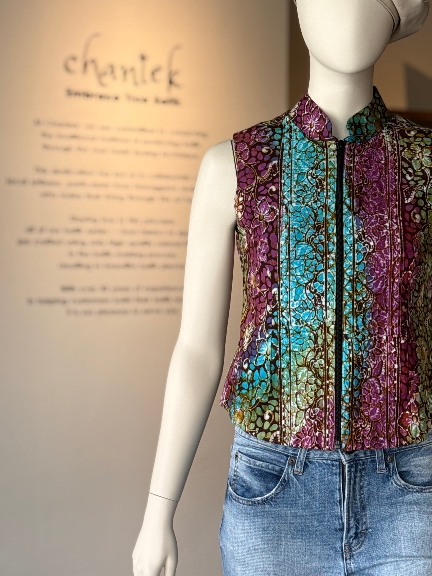 Miki Vest 14
