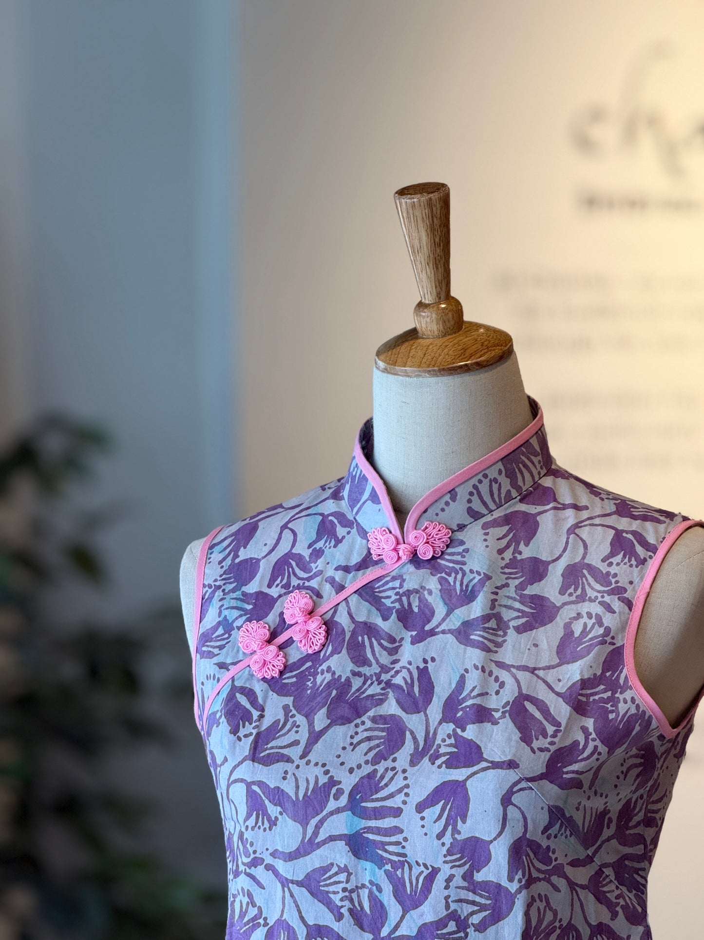 Sleeveless Qipao Top 02