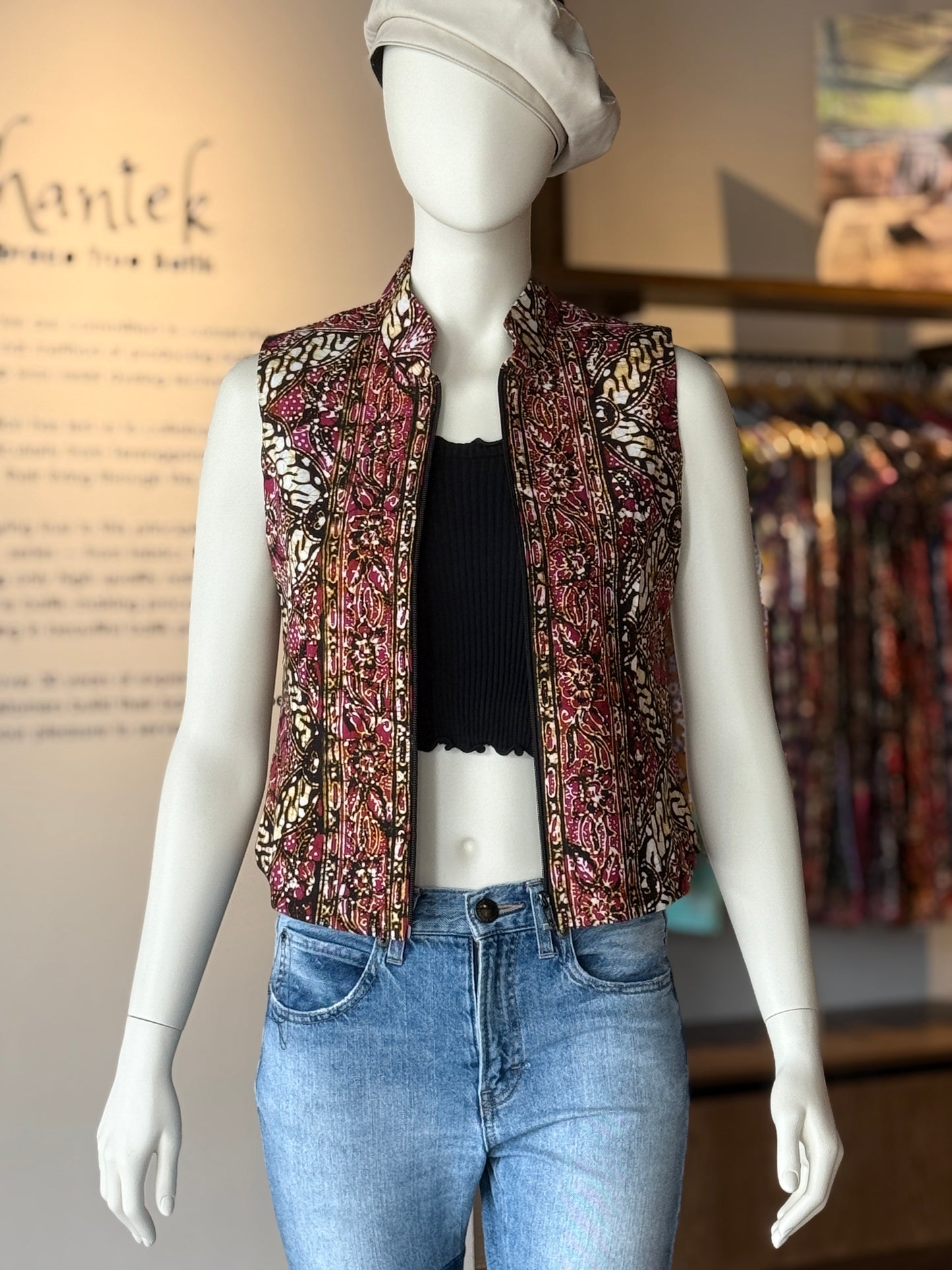 Miki Vest 11