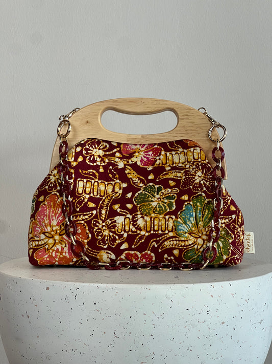 Wooden Frame Kisslock Sling Bag (medium) -05