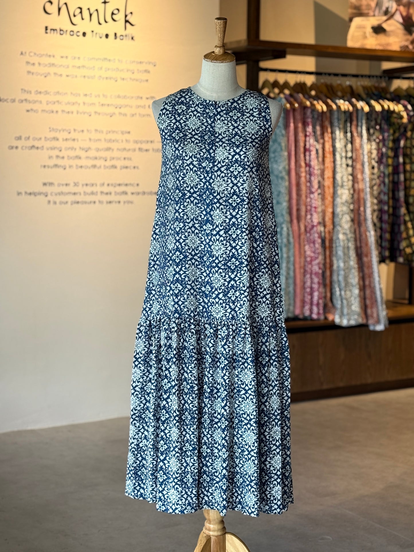 Lyna Maxi Dress - 02