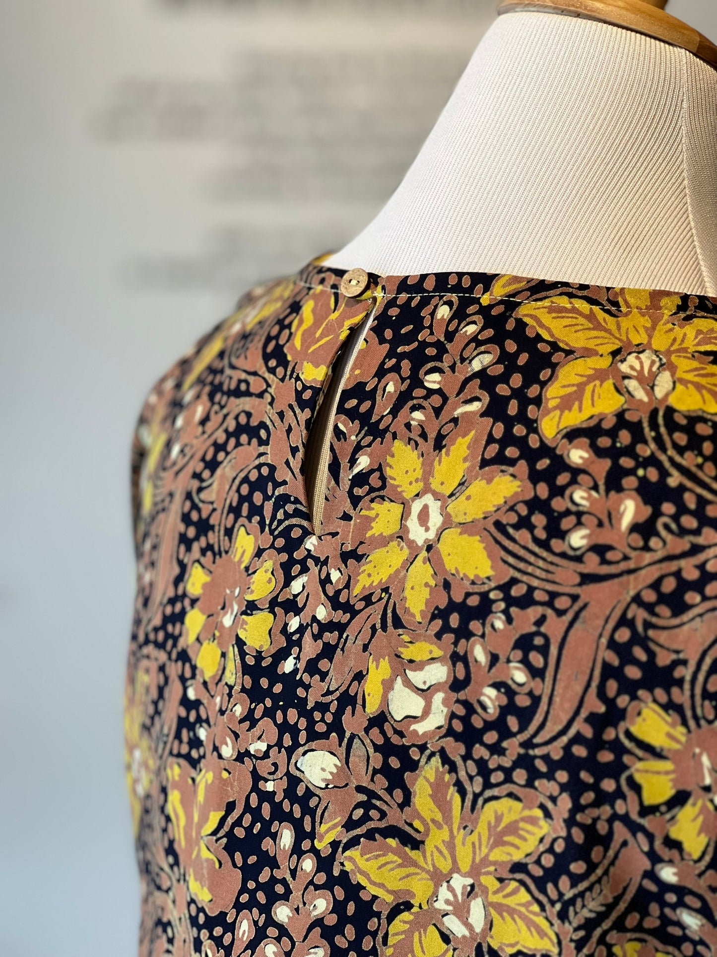 Marie Batik Top 13