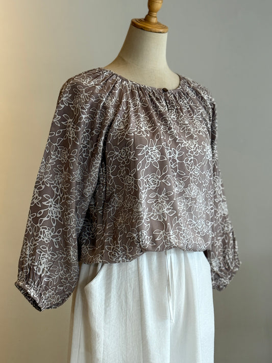 Dora Top 04