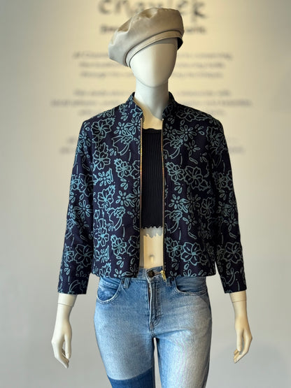 The "R" Jacket - 02