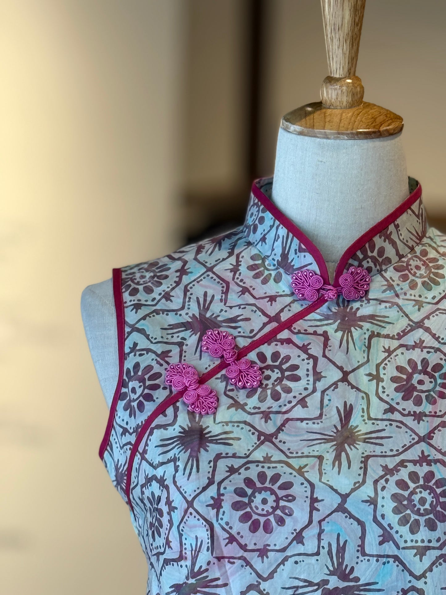Sleeveless Qipao Top 04