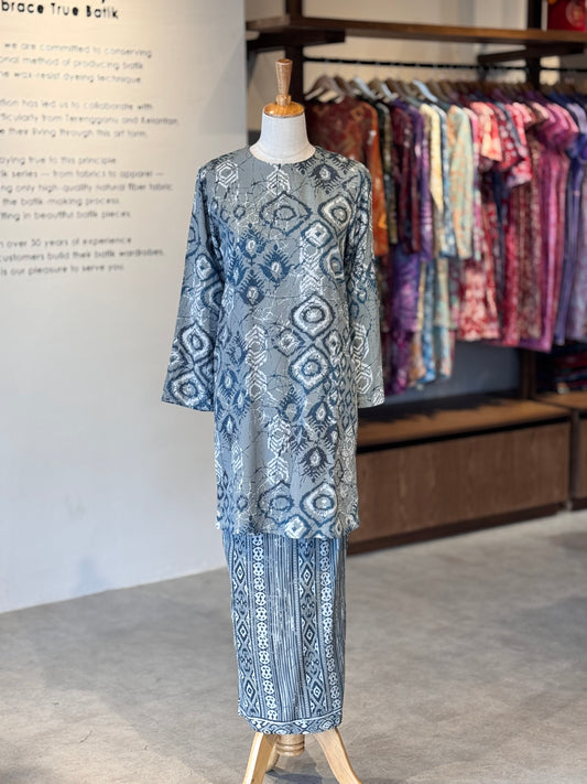 Baju Kurung Suraya - 03