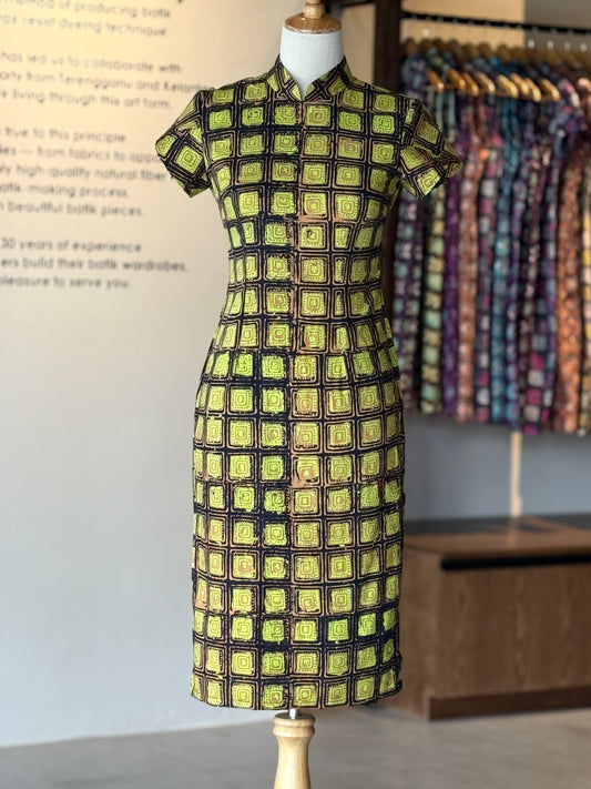 Luna Qipao Dress (with sleeve) 04