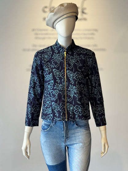 The "R" Jacket - 02
