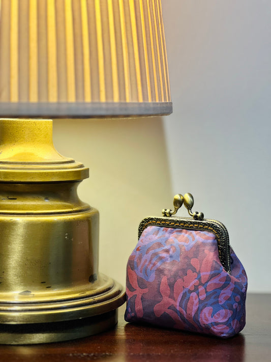 Kiss Lock Coin Pouch 13