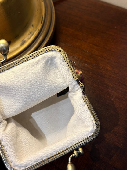 Kiss Lock Coin Pouch 09