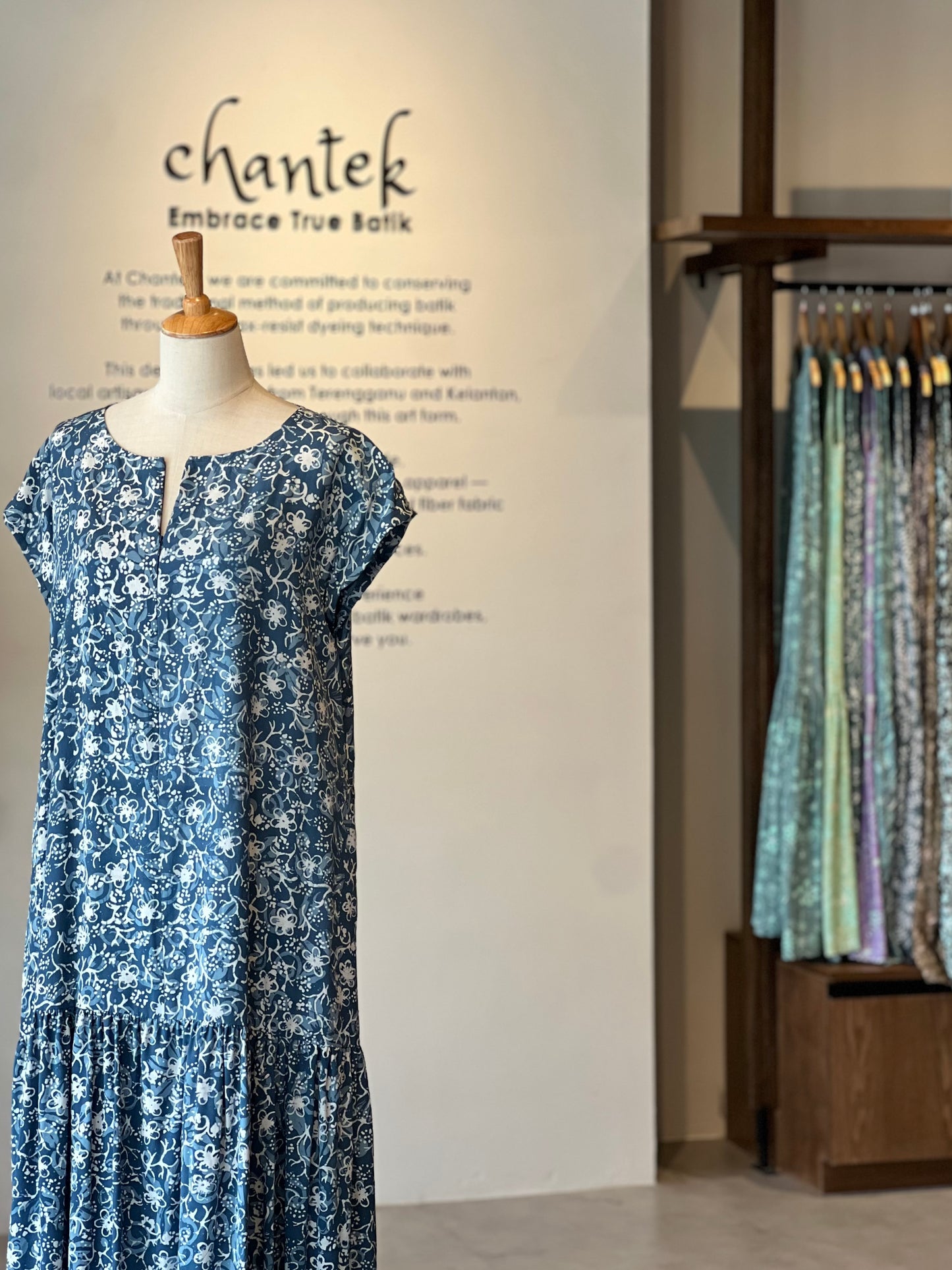 Lyna Maxi Dress Exclusive 64