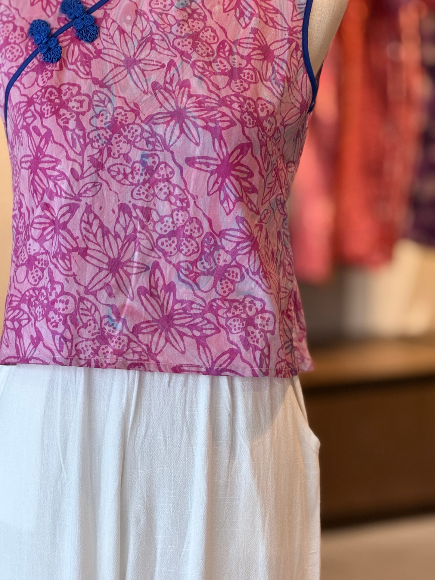 Sleeveless Qipao Top 06