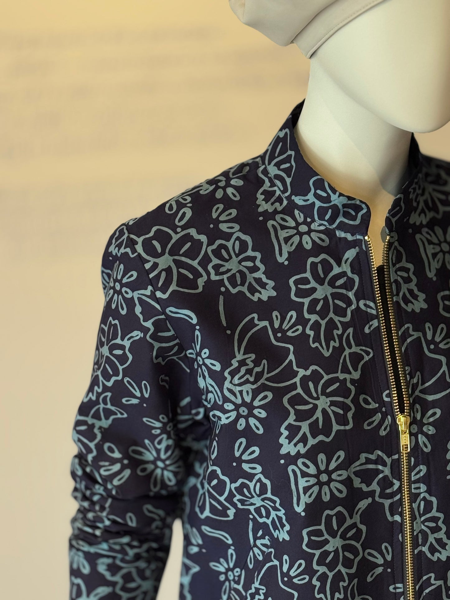 The "R" Jacket - 36