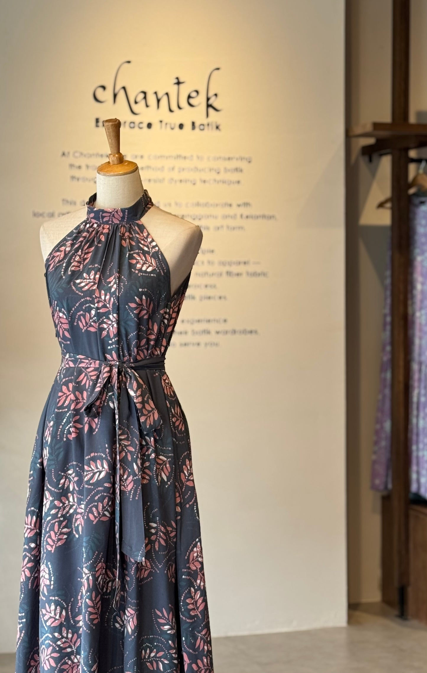 Maya Halter Neck Maxi Dress (Exclusive) - 08