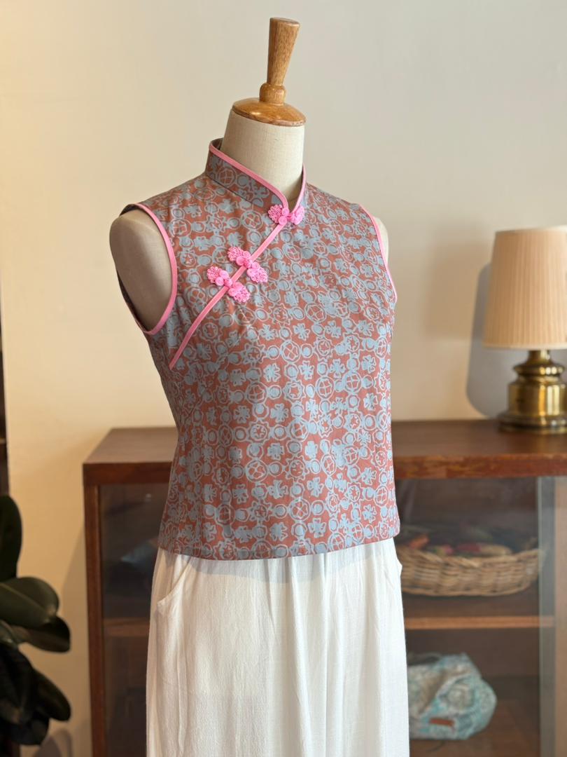 Sleeveless Qipao Top 09