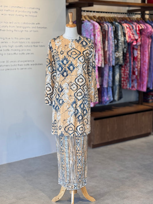 Baju Kurung Suraya - 02