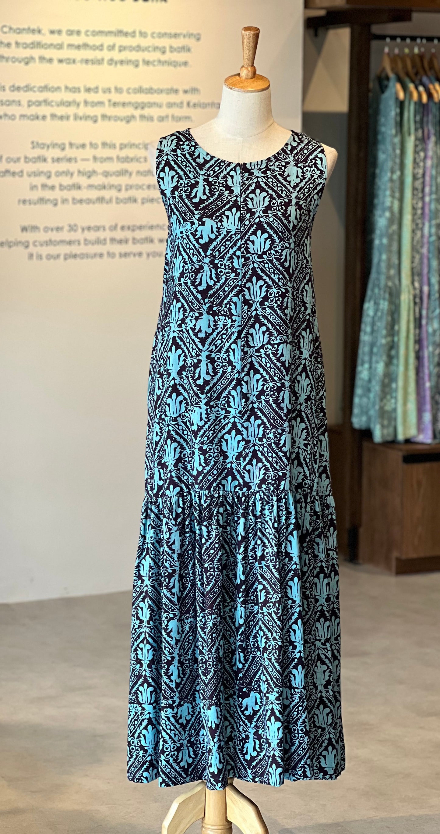 Lyna Maxi Dress Exclusive 57