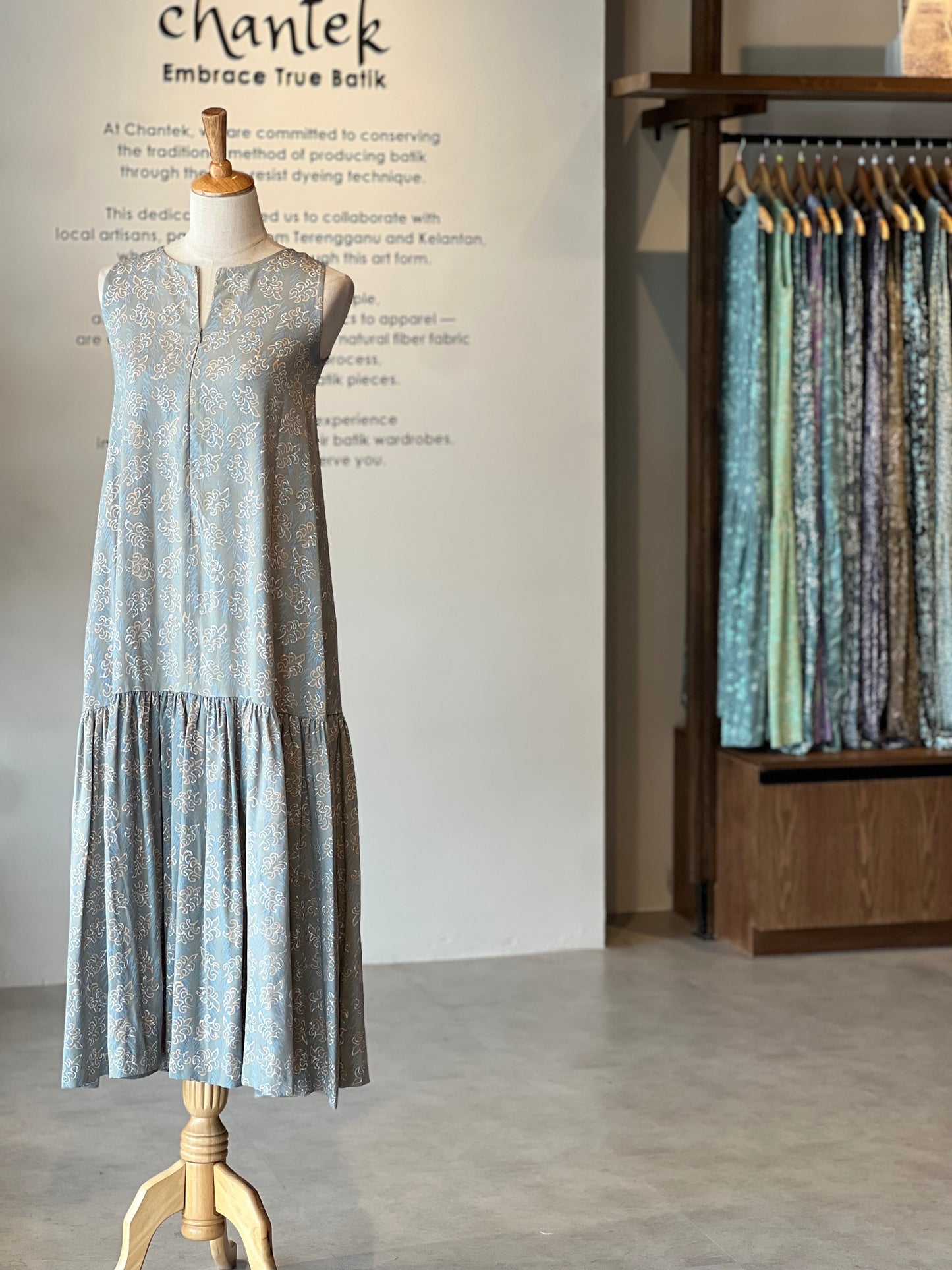 Lyna Maxi Dress Exclusive 37