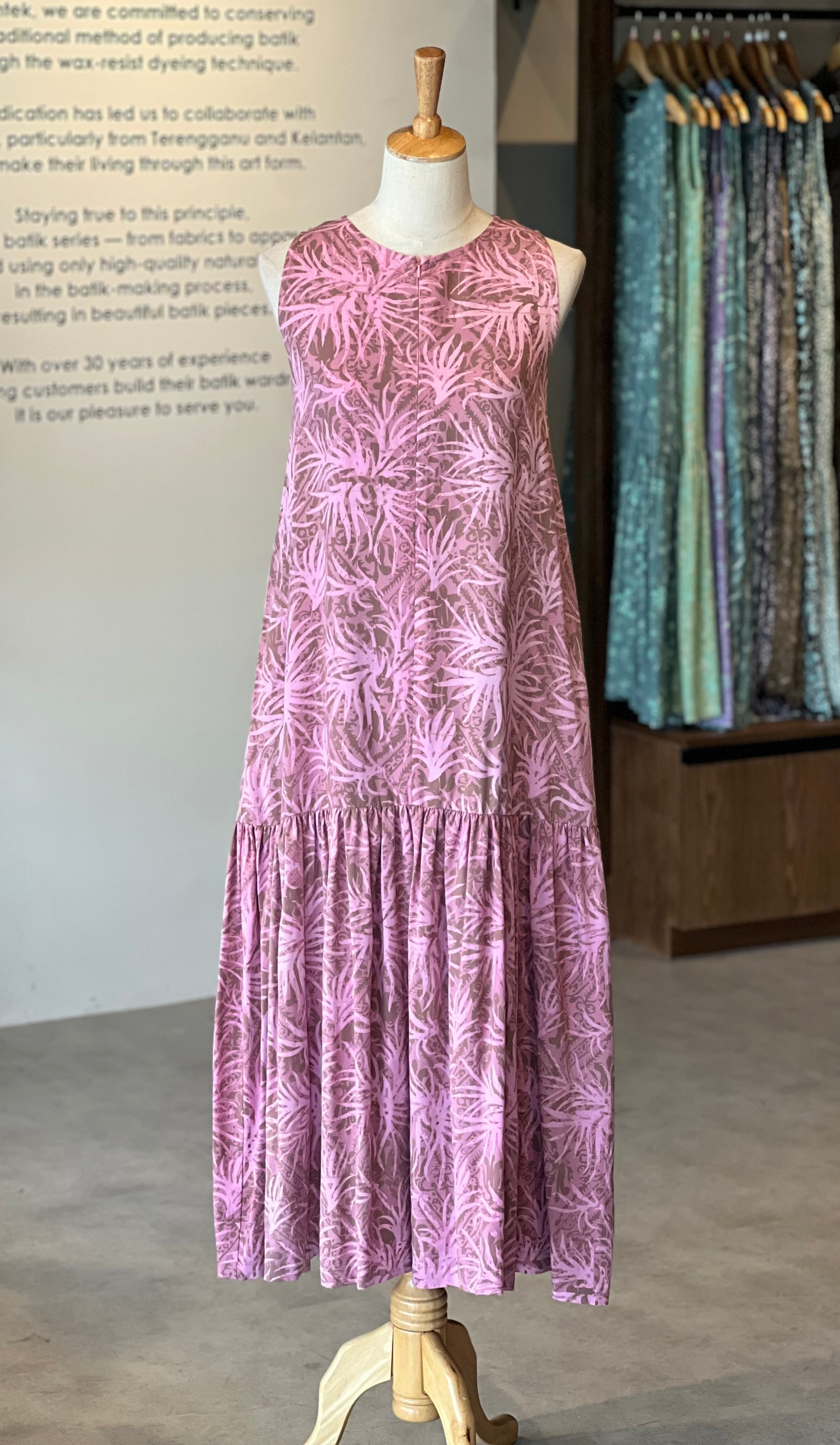 Lyna Maxi Dress Exclusive 44