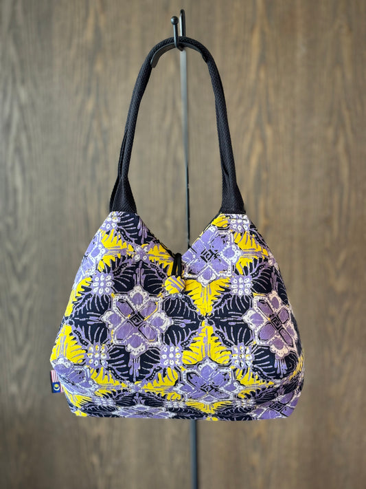 Julia Reversible Batik Handbag - 09