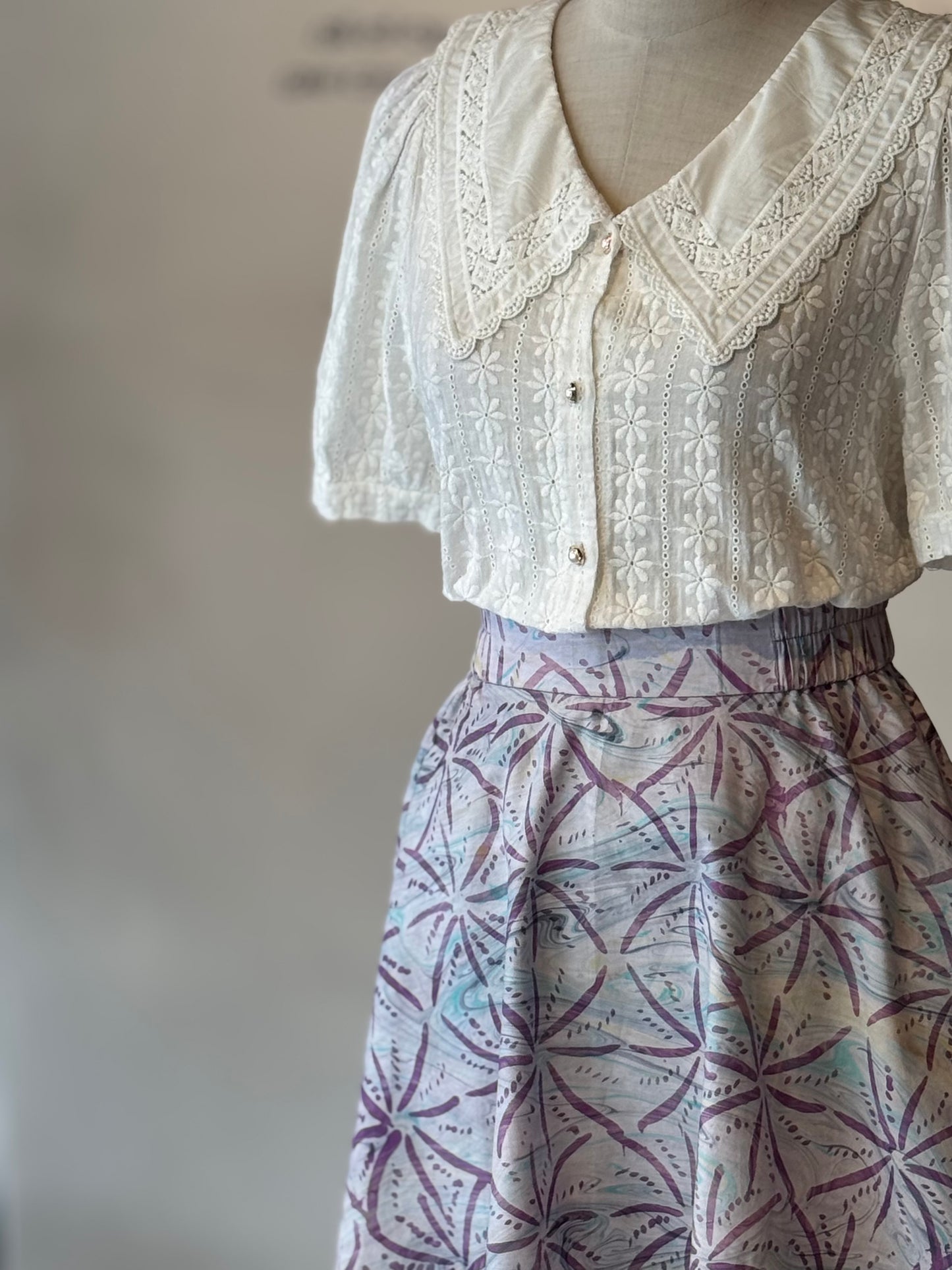 Ayu Lady Midi Wavy Skirt 02