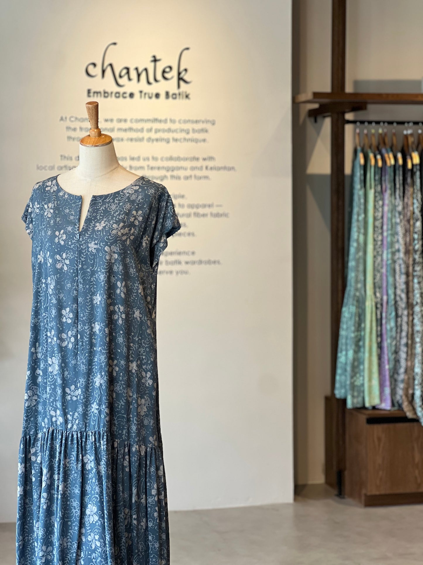 Lyna Maxi Dress Exclusive 66