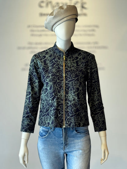 The "R" Jacket - 03