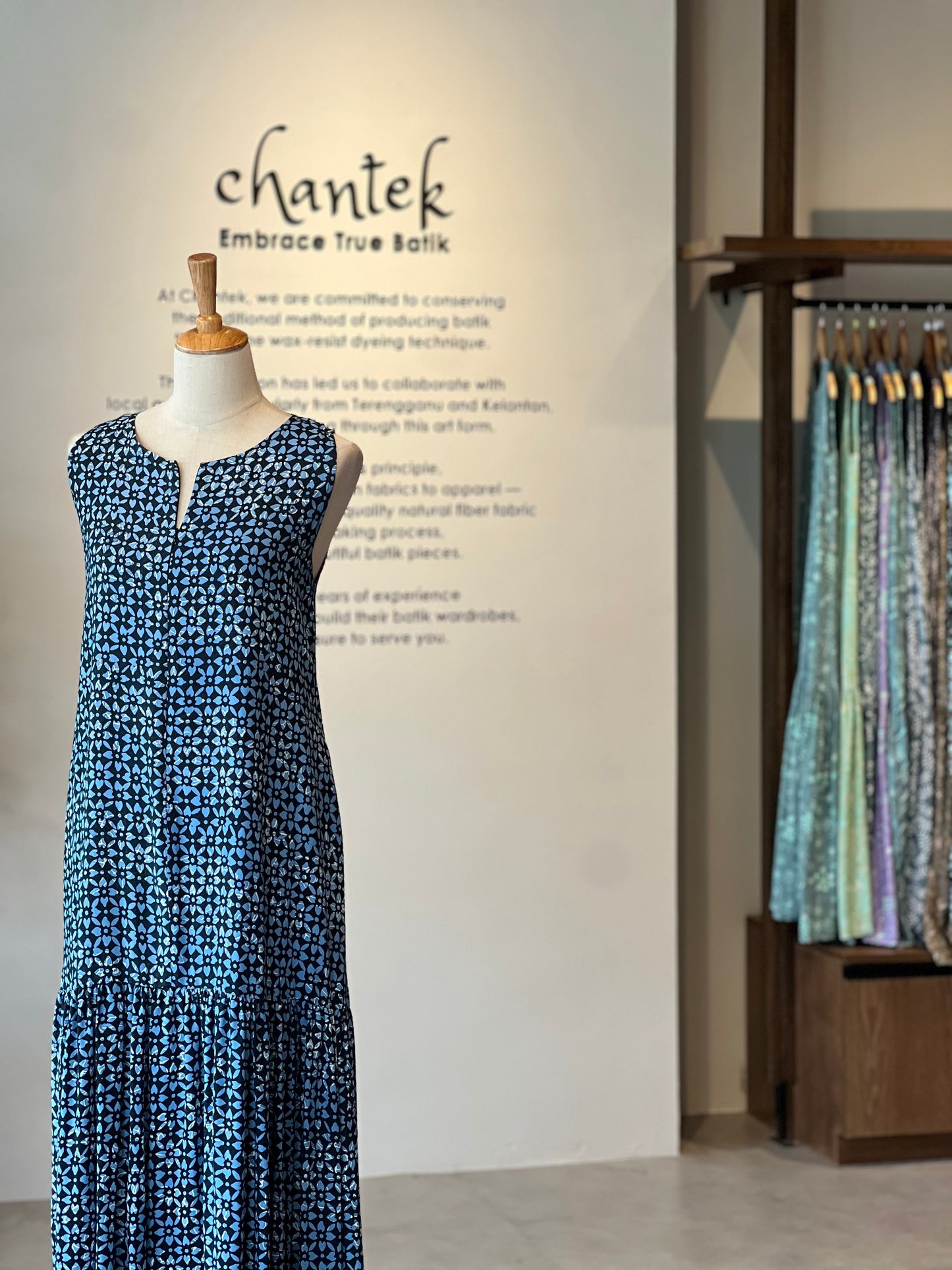 Lyna Maxi Dress Exclusive 59