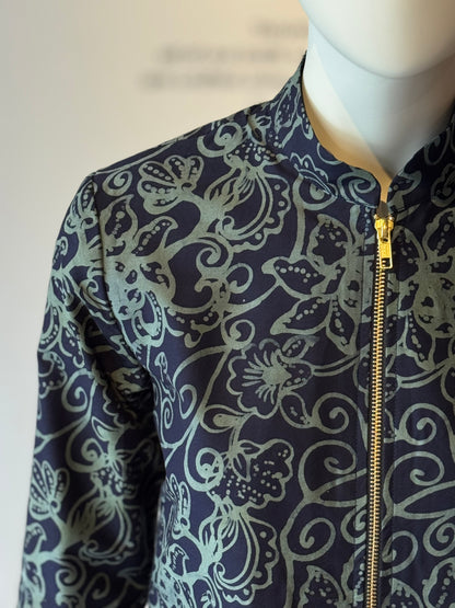 The "R" Jacket - 03