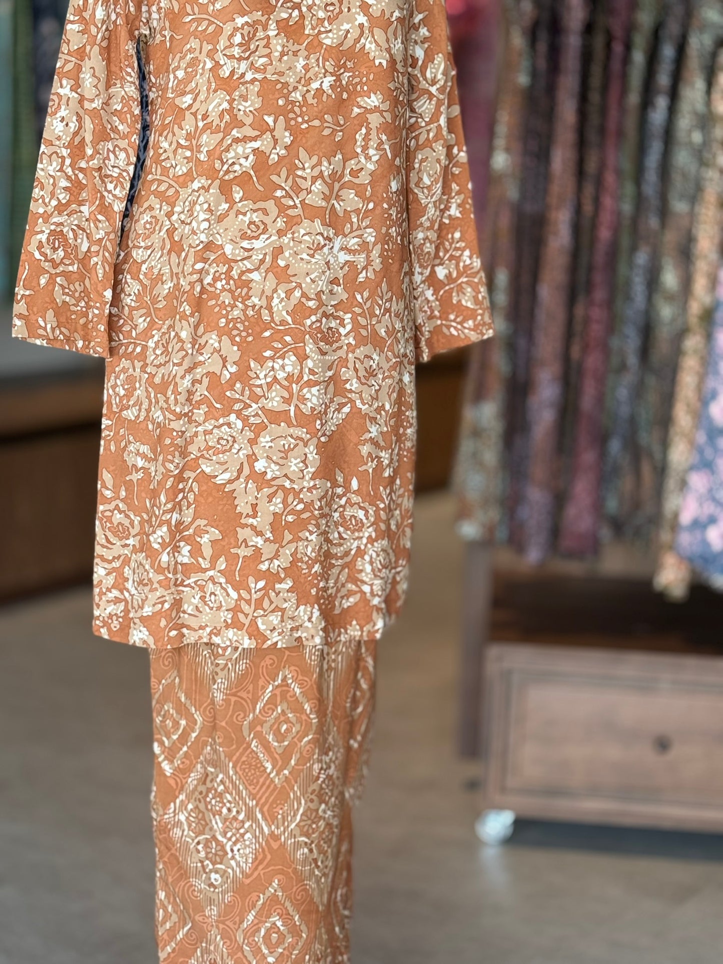 Baju Kurung Suraya (Exclusive) 04