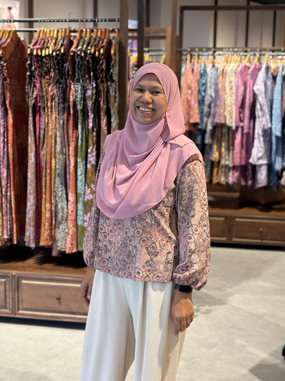 Winda Blouse 14